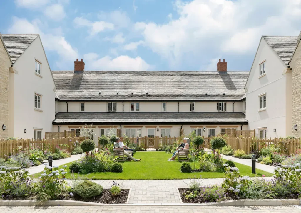 Cotswold_Gate_retirement_village_in_Oxfordshire_540fc9e30d-1024x727